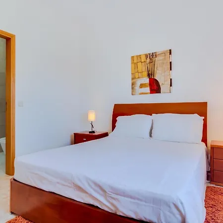 Al Casa Raha Feriehus *